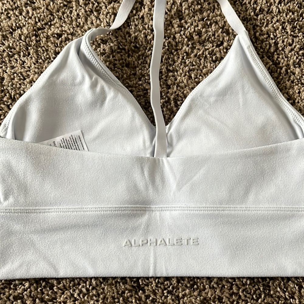 Alphalete sports bra